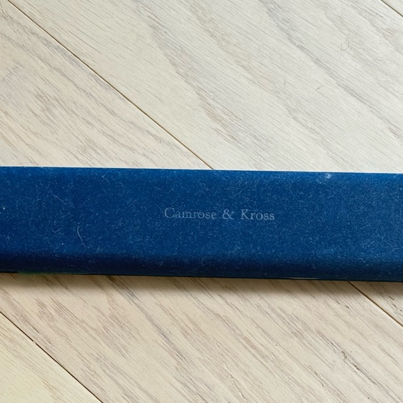 Camrose & Kross Gold Bracelet - New! - Picture 2 of 5